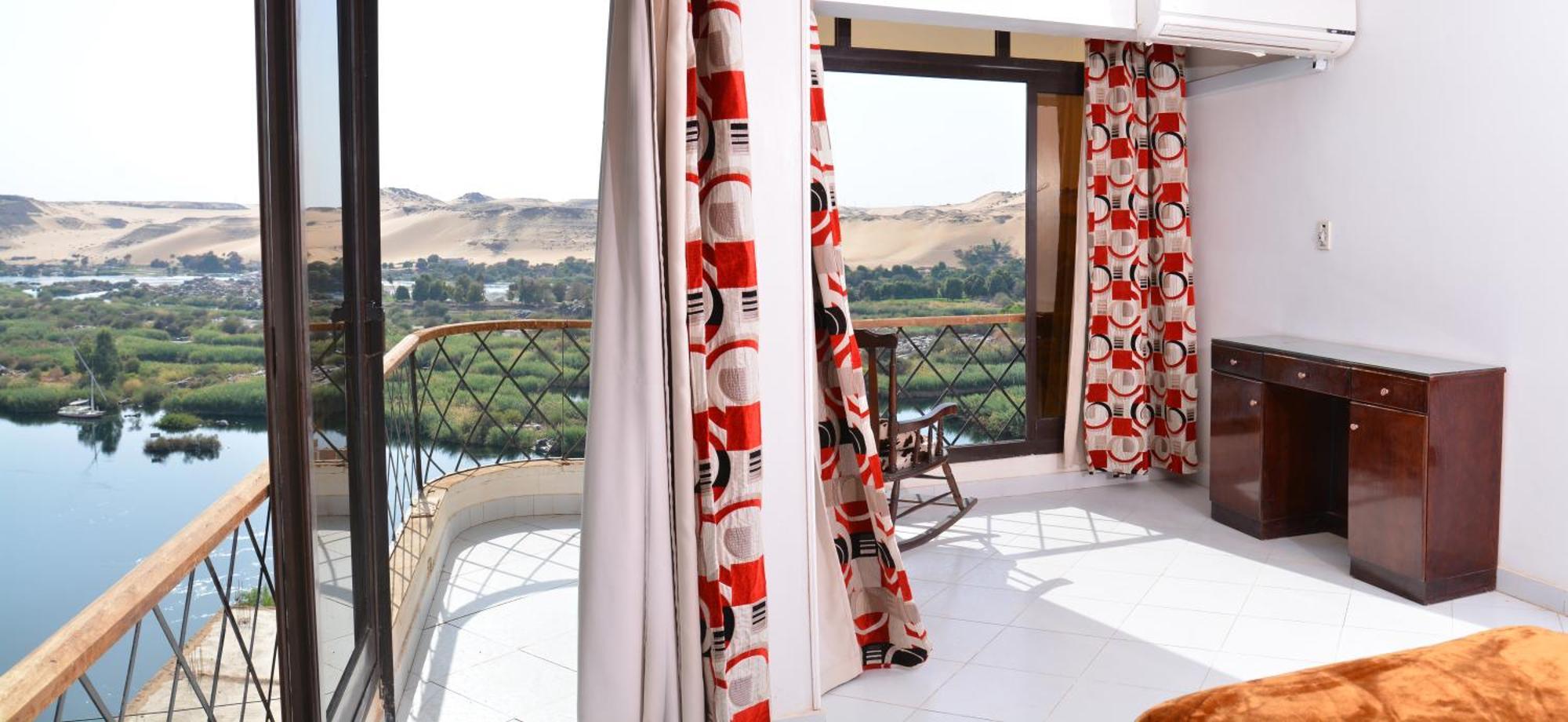 Aswan Nile Palace Exteriör bild