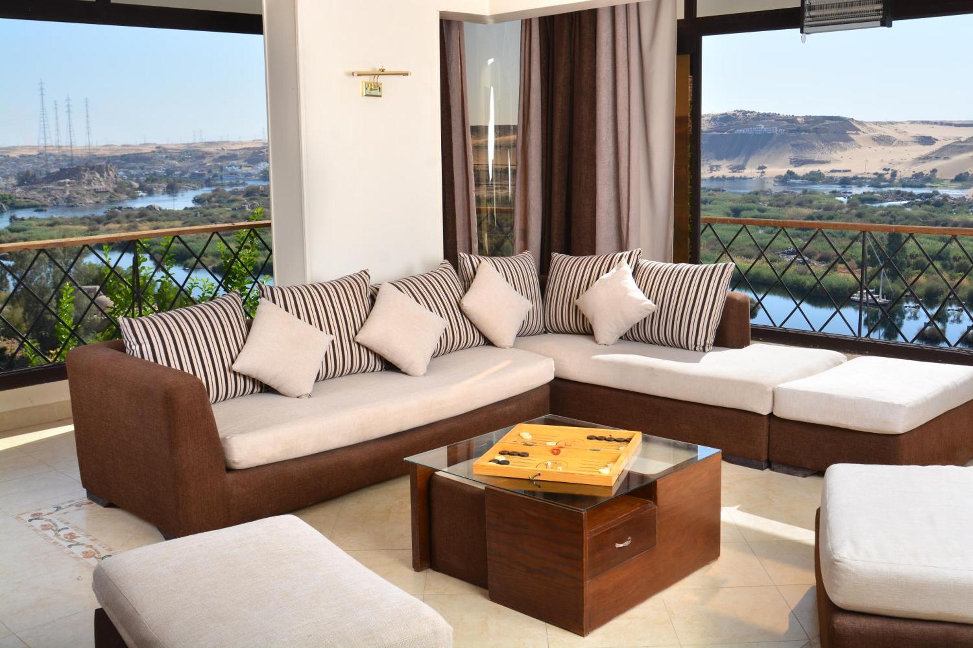 Aswan Nile Palace Exteriör bild