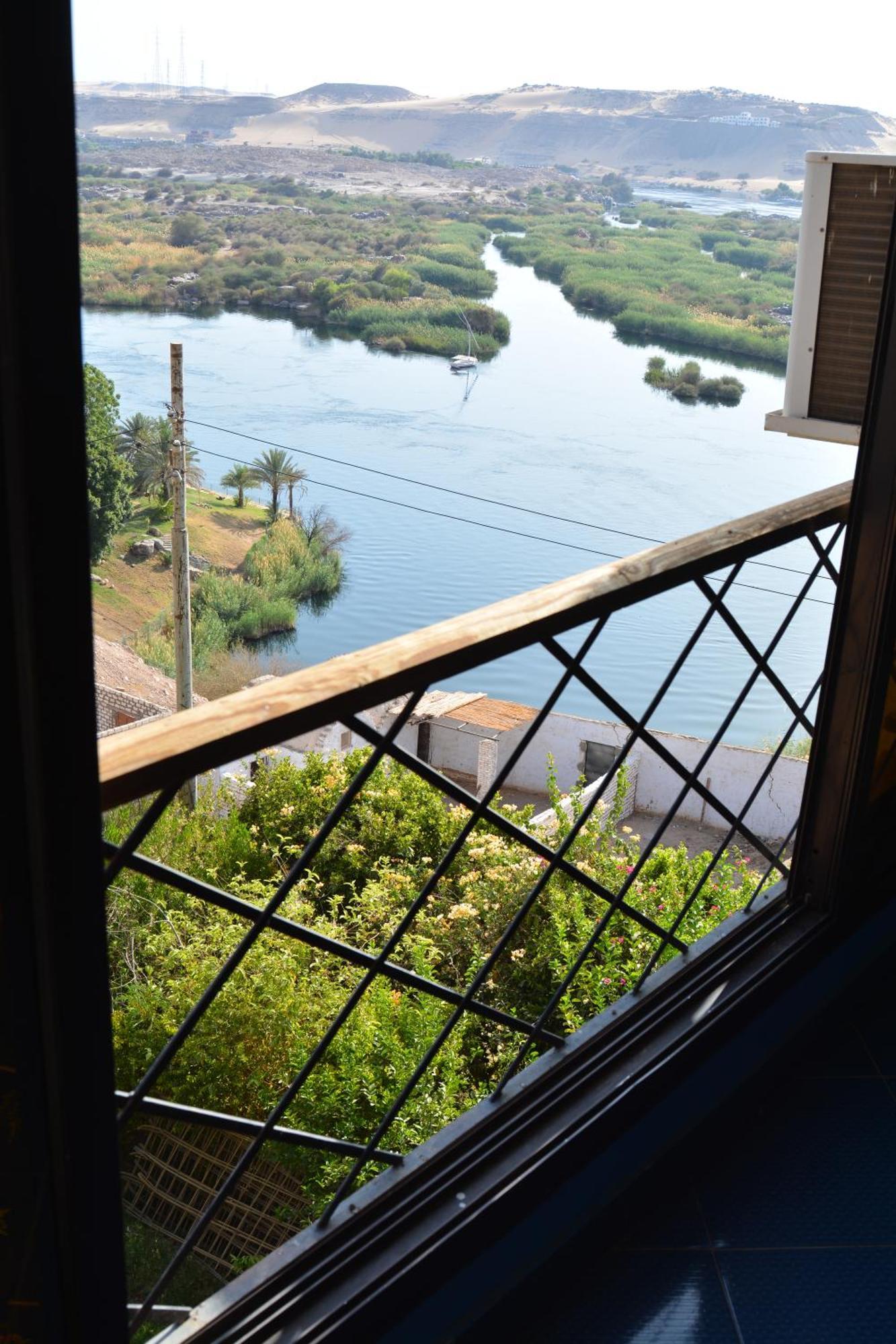 Aswan Nile Palace Exteriör bild