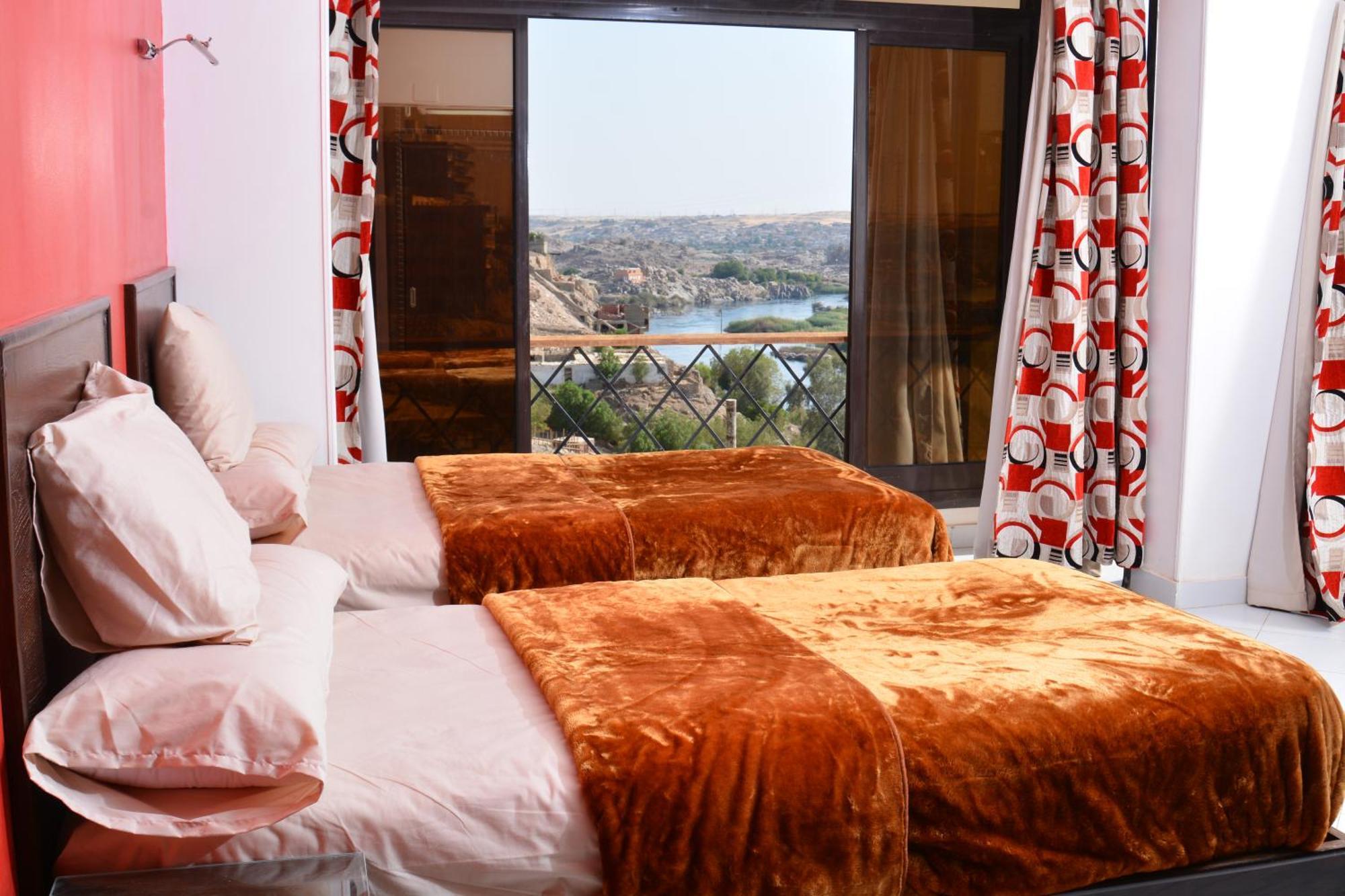 Aswan Nile Palace Exteriör bild